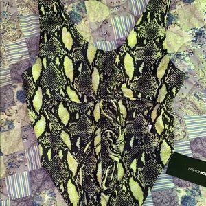 Fashion nova one piece swim suit with tie detail